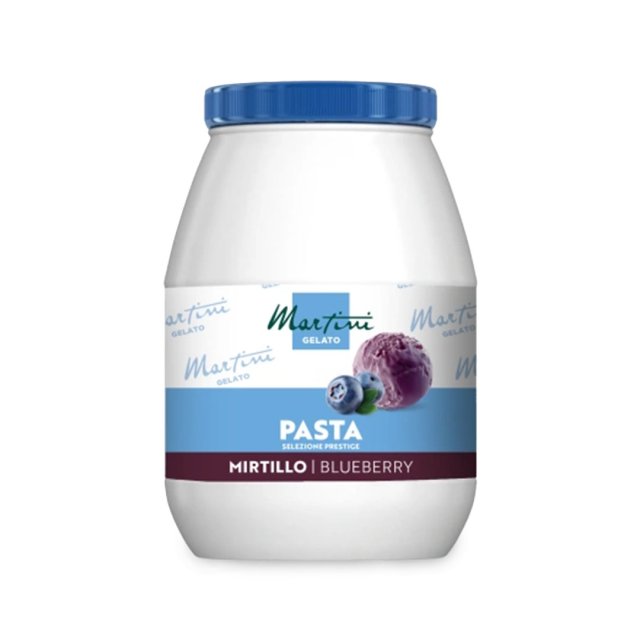 Vasetto bianco con coperchio blu, etichetta Martini Gelato Pasta Mirtillo, immagine di gelato al mirtillo